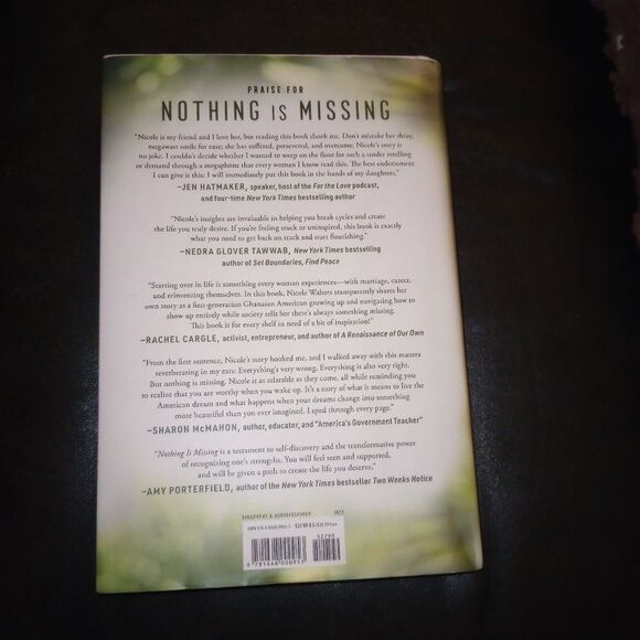 🆕📗Nothing Is Missing a Memoir of Living Boldly, Nicole Walters - Picture 2 of 2